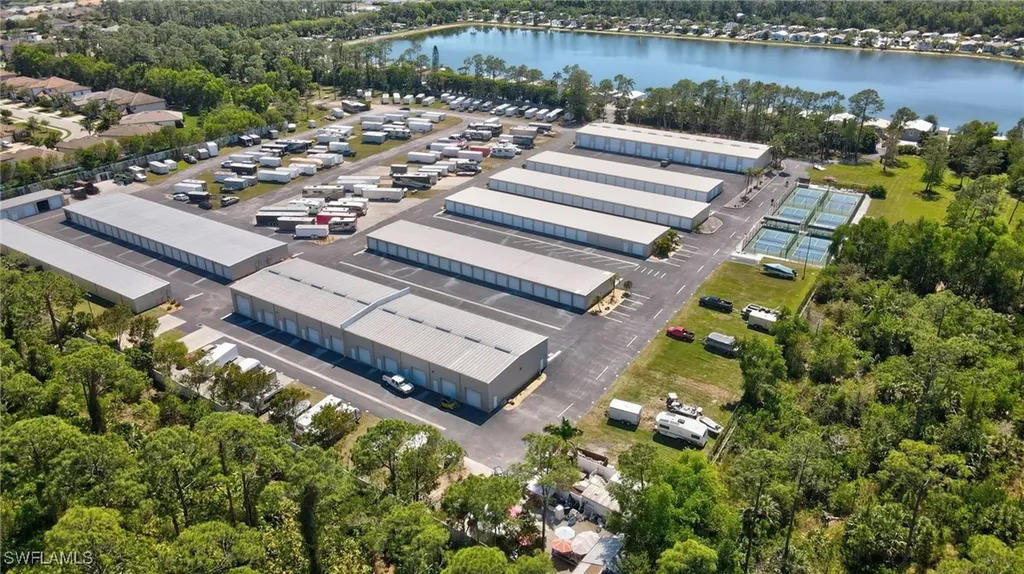 2117 Crystal Lake Drive Naples FL 34120