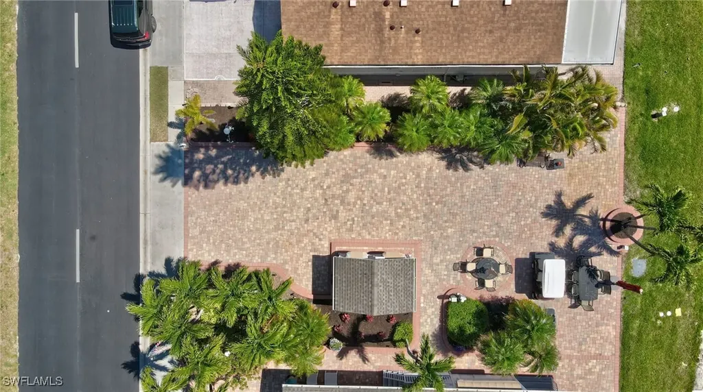 2117 Crystal Lake Drive Naples FL 34120