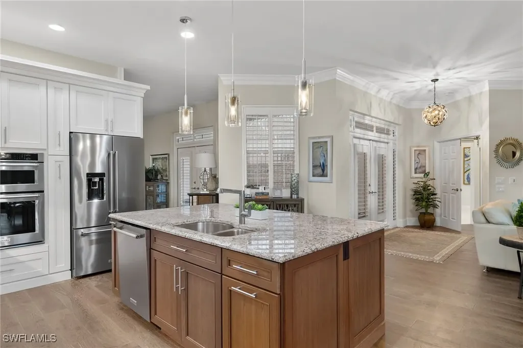 1737 York Island Drive Naples FL 34112