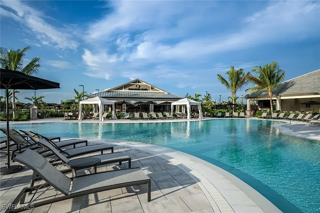 15323 Lucerna Street Naples FL 34114