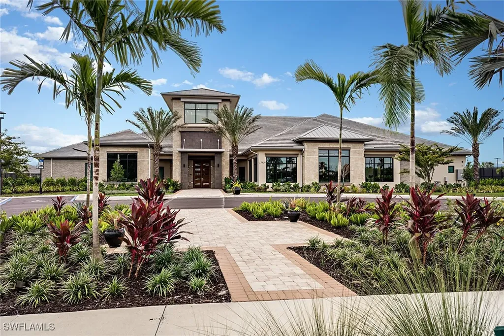 15323 Lucerna Street Naples FL 34114