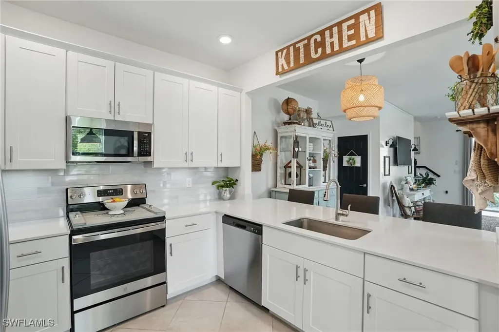 2839 Blossom Way Naples FL 34120