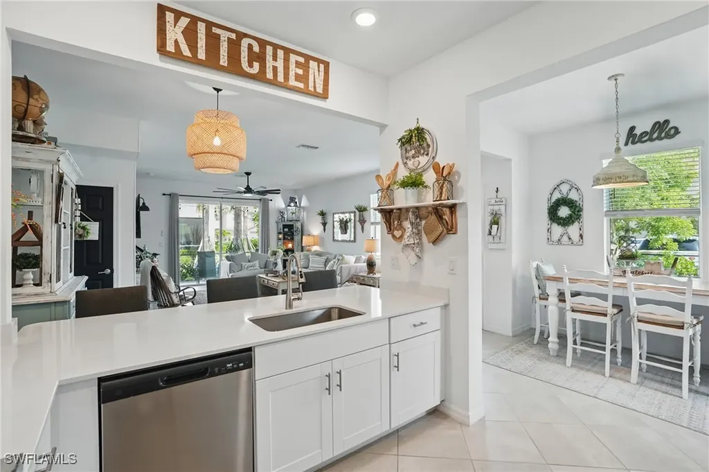 2839 Blossom Way Naples FL 34120