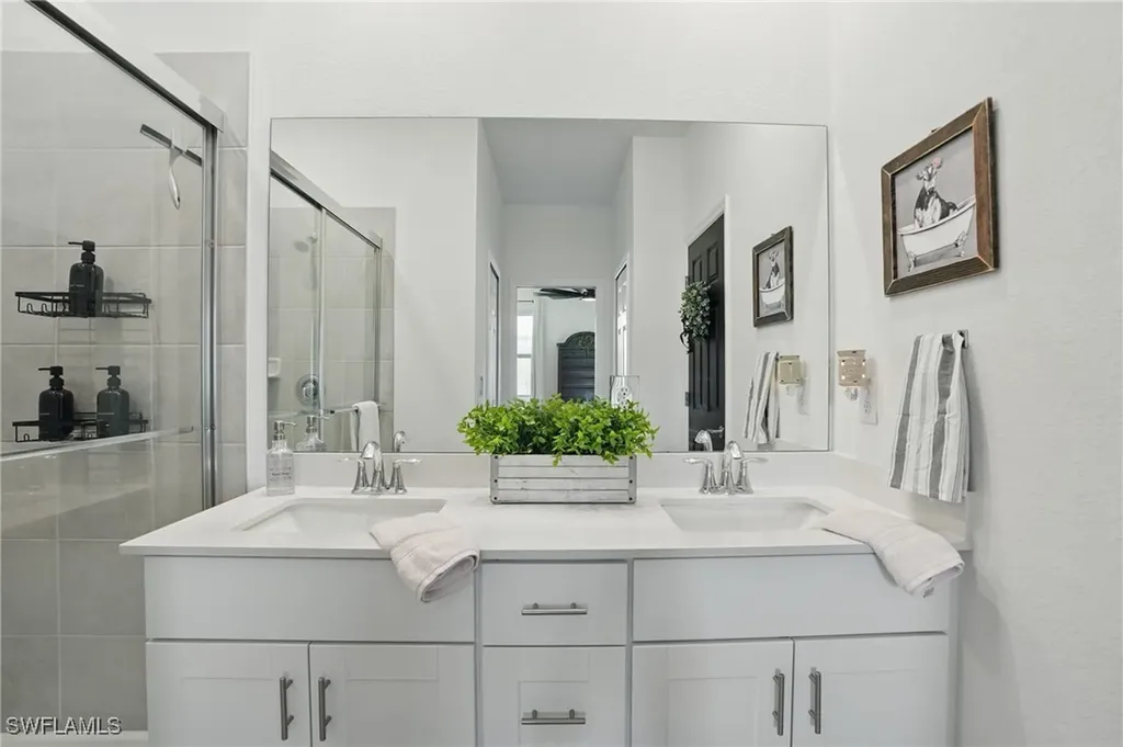 2839 Blossom Way Naples FL 34120