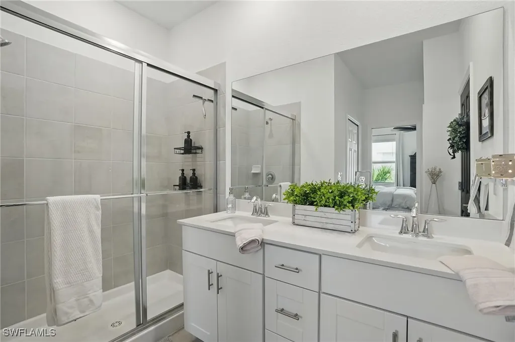 2839 Blossom Way Naples FL 34120