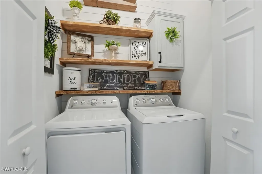 2839 Blossom Way Naples FL 34120