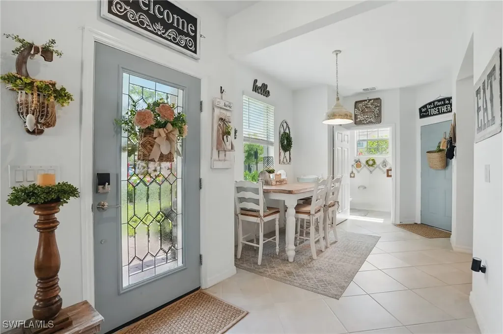 2839 Blossom Way Naples FL 34120