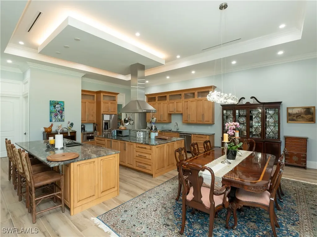 256 Price Street Naples FL 34113
