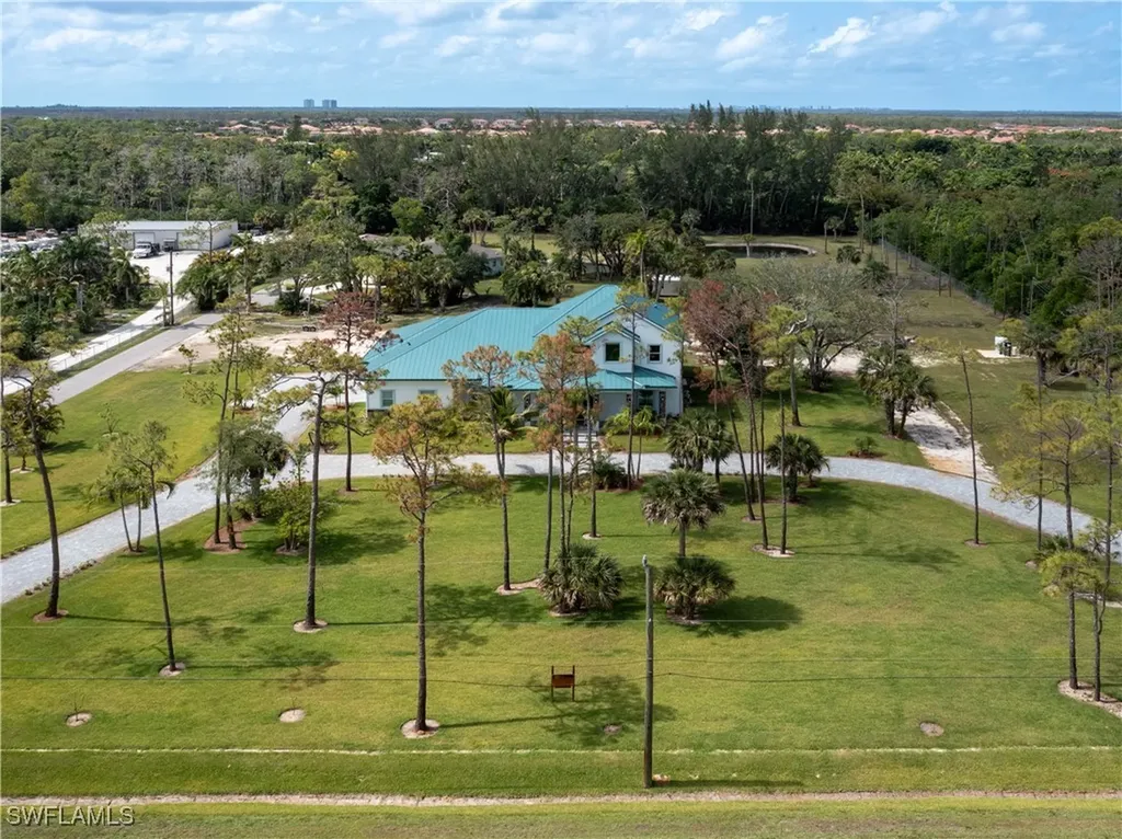 256 Price Street Naples FL 34113