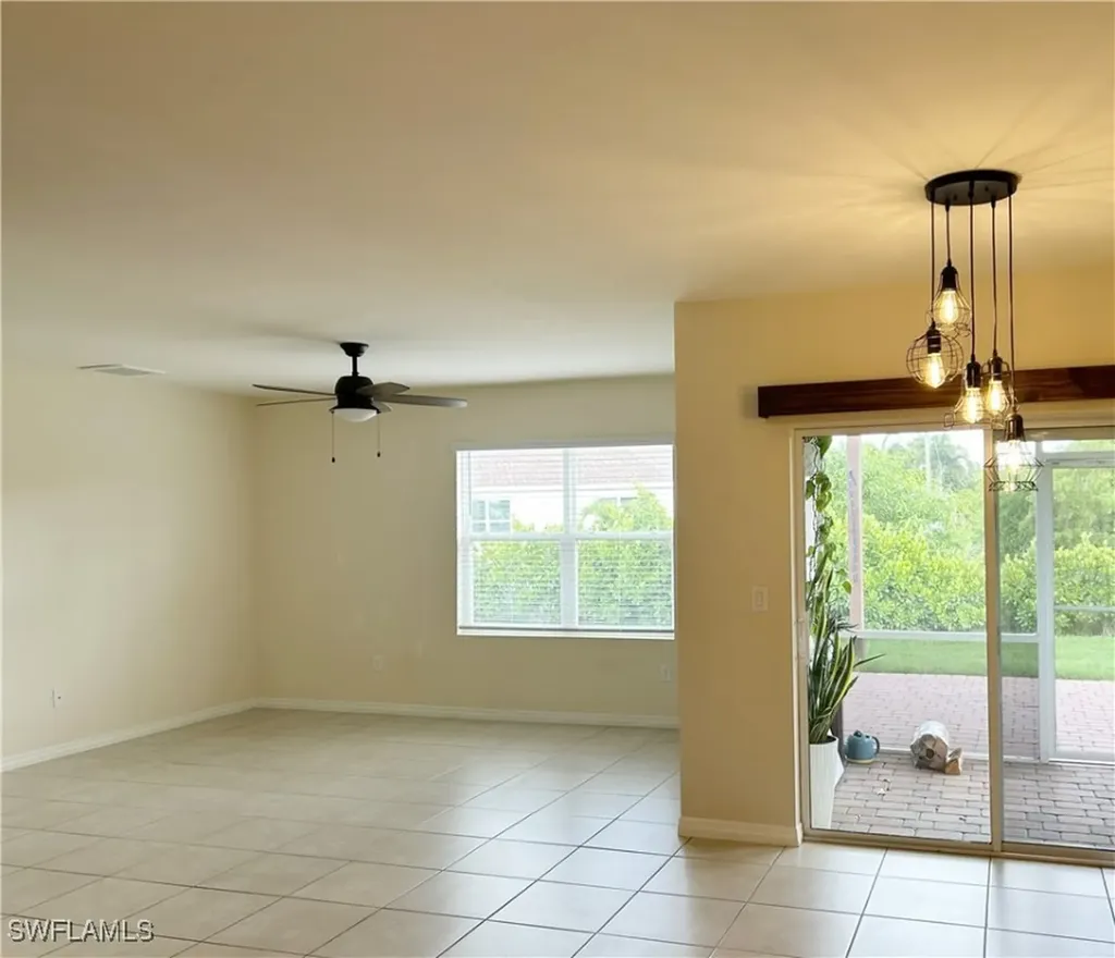 406 SW 25th Place Cape Coral FL 33991