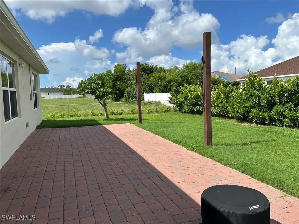 406 SW 25th Place Cape Coral FL 33991