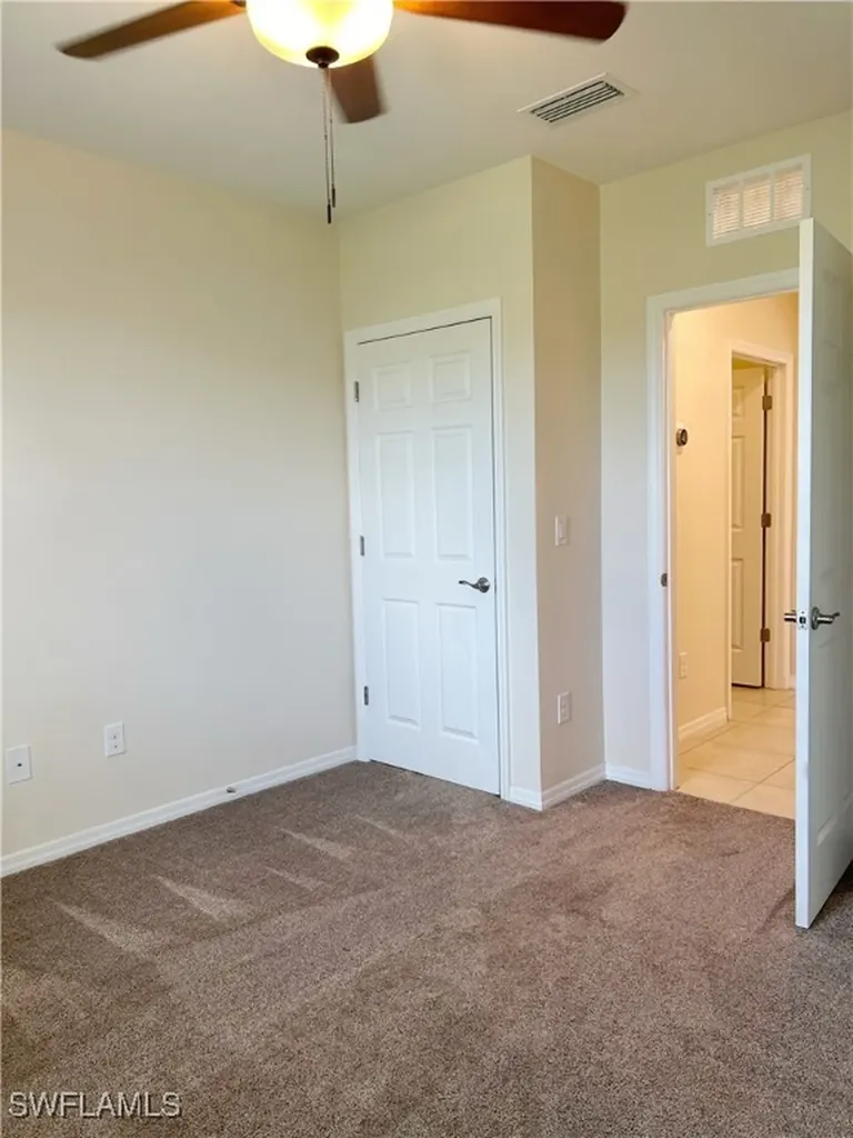 406 SW 25th Place Cape Coral FL 33991