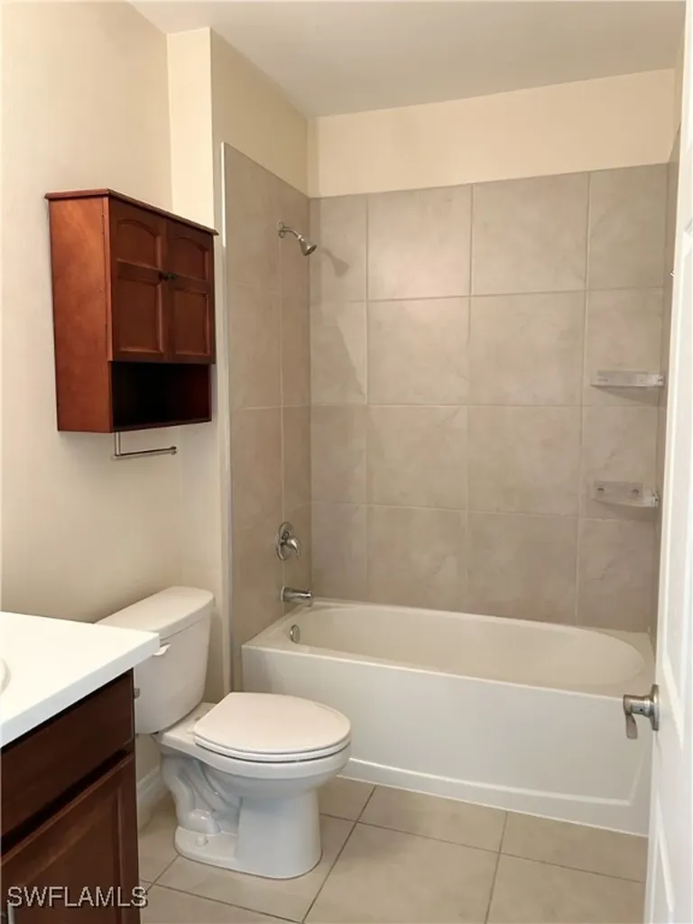 406 SW 25th Place Cape Coral FL 33991
