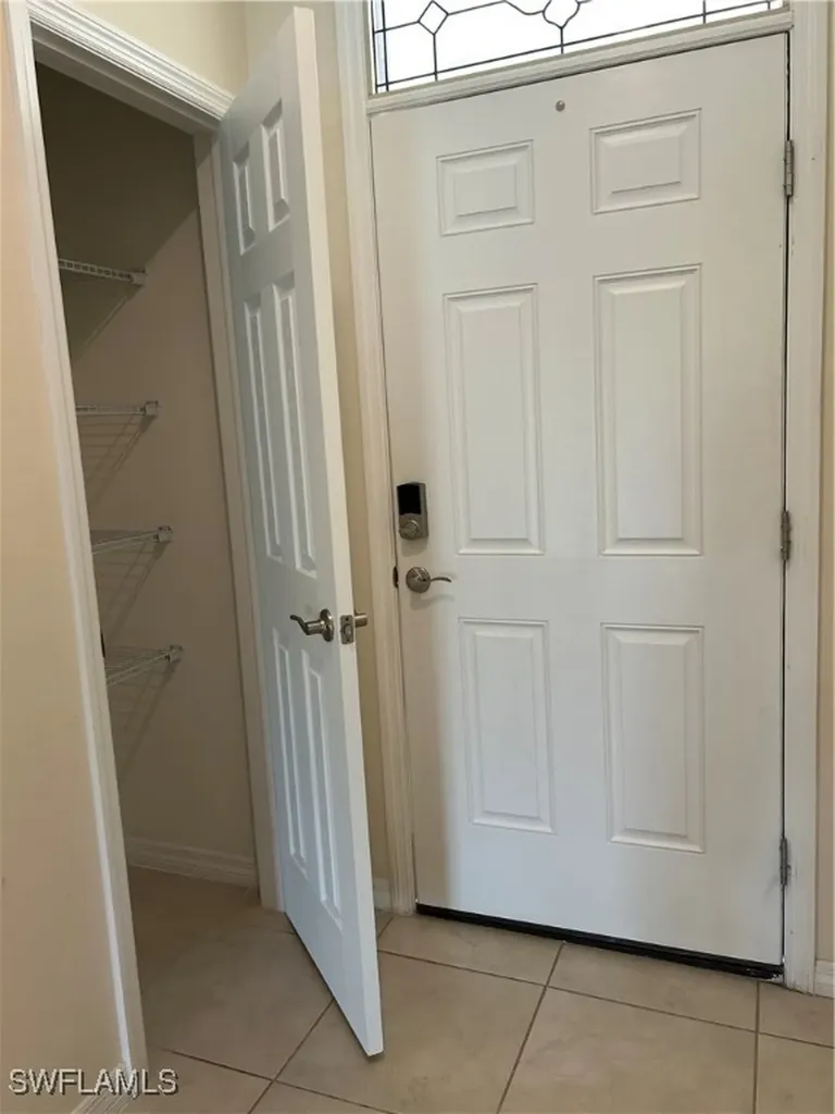 406 SW 25th Place Cape Coral FL 33991