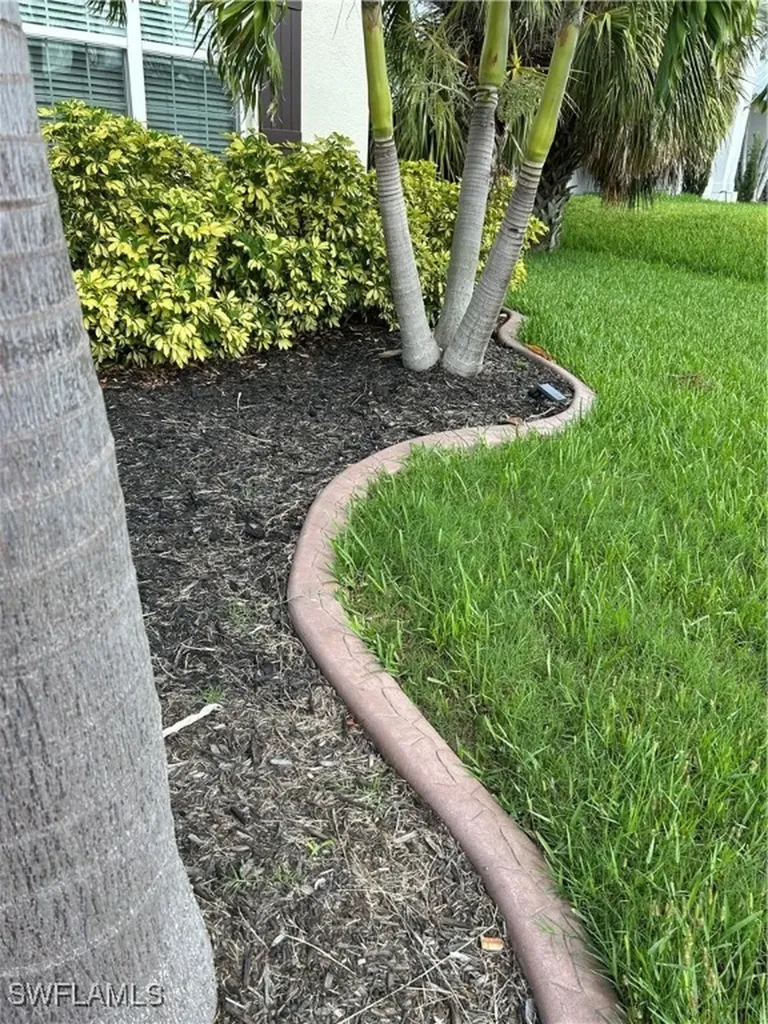406 SW 25th Place Cape Coral FL 33991