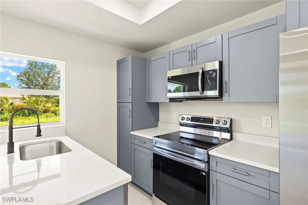 2804 64th Street W Lehigh Acres FL 33971