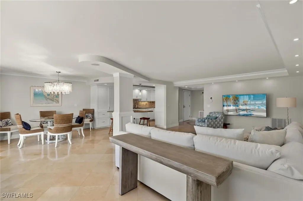 2301 Gulf Shore Boulevard N Naples FL 34103