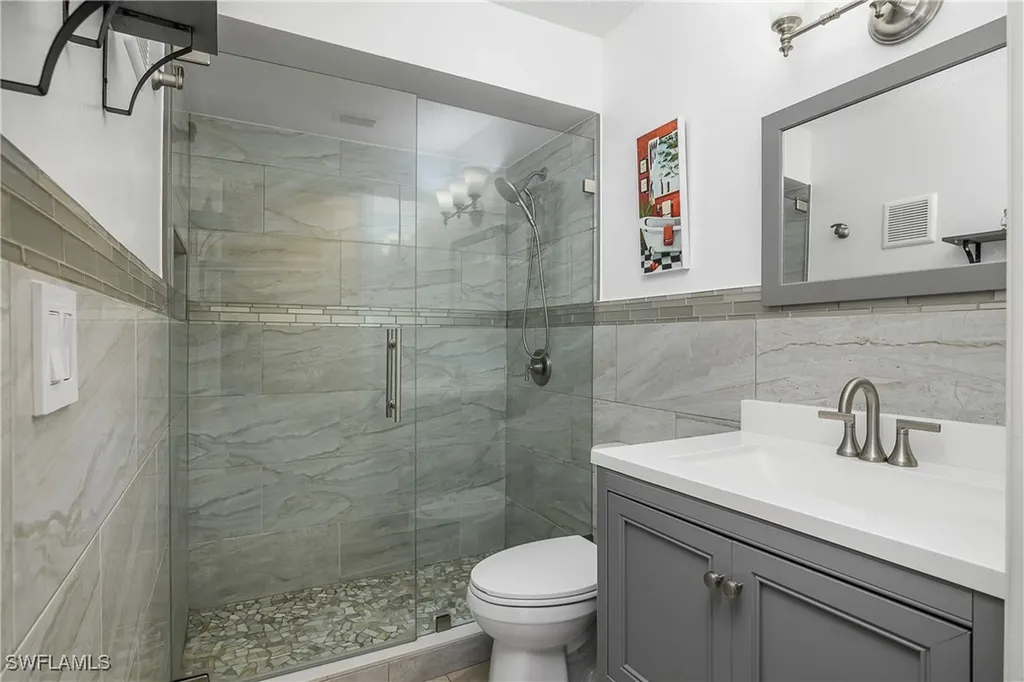 2214 Arbour Walk Circle Naples FL 34109