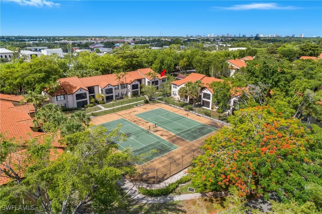 2214 Arbour Walk Circle Naples FL 34109