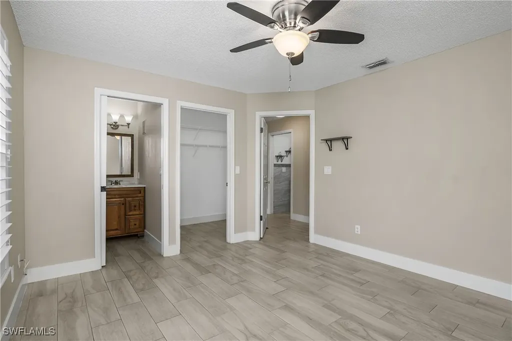 2214 Arbour Walk Circle Naples FL 34109
