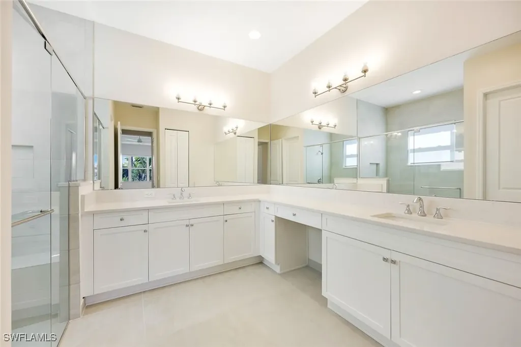 11264 Daphne Court Naples FL 34120