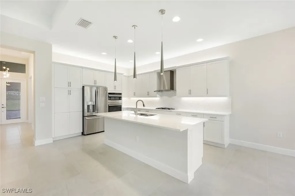 11264 Daphne Court Naples FL 34120