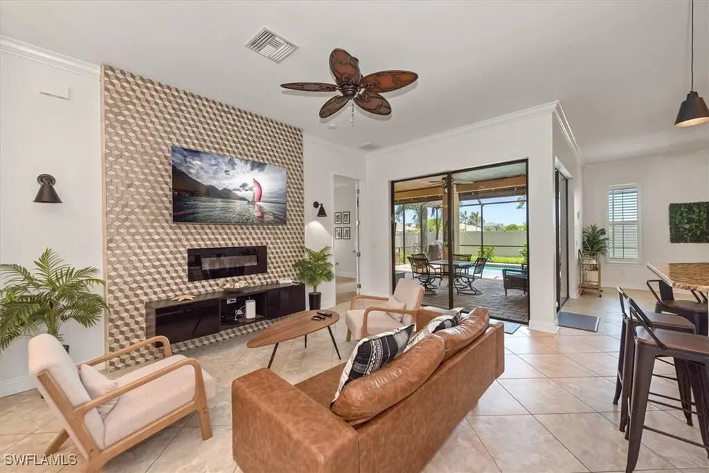 1518 SW 43rd Lane Cape Coral FL 33914