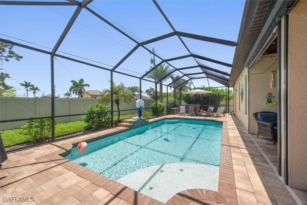 1518 SW 43rd Lane Cape Coral FL 33914