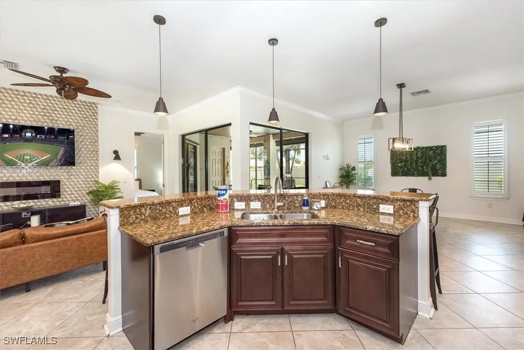 1518 SW 43rd Lane Cape Coral FL 33914