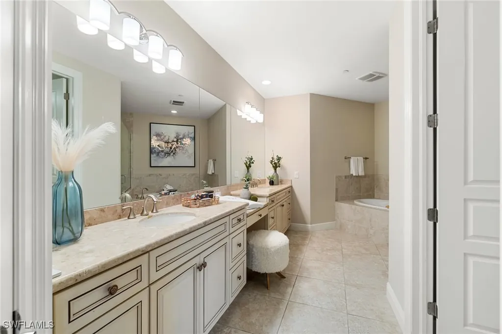 2768 Tiburon Boulevard E Naples FL 34109