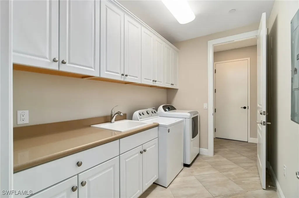 2768 Tiburon Boulevard E Naples FL 34109