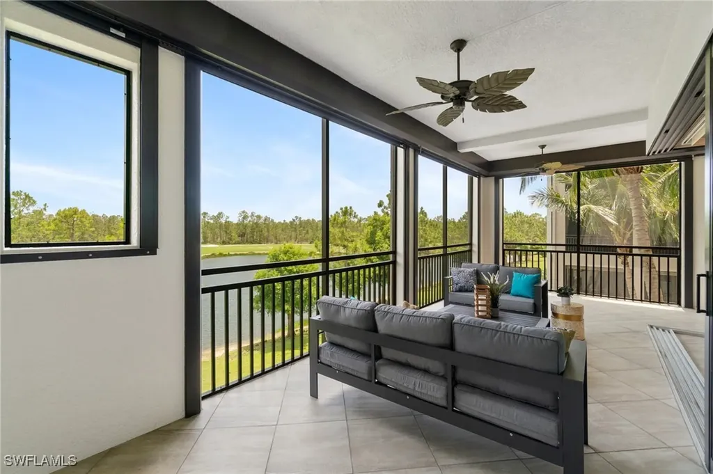 2768 Tiburon Boulevard E Naples FL 34109