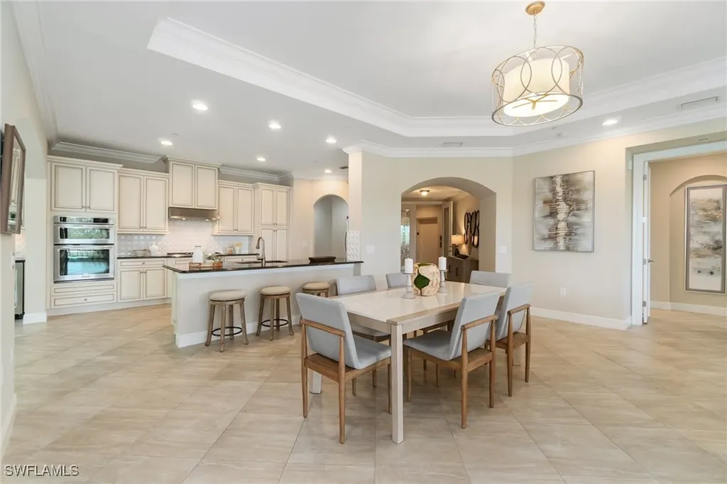 2768 Tiburon Boulevard E Naples FL 34109