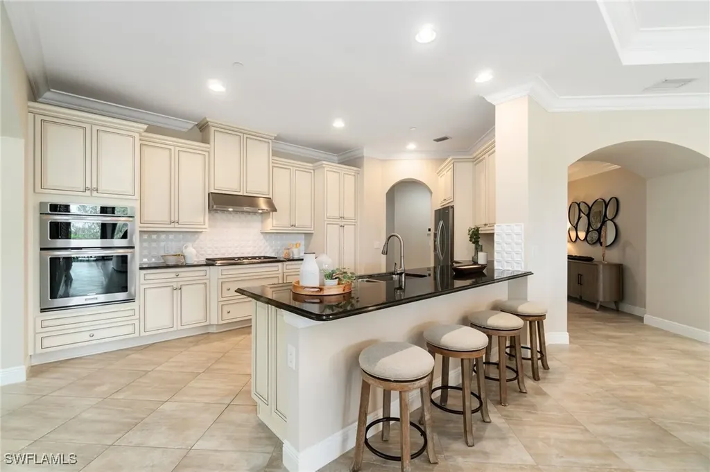 2768 Tiburon Boulevard E Naples FL 34109