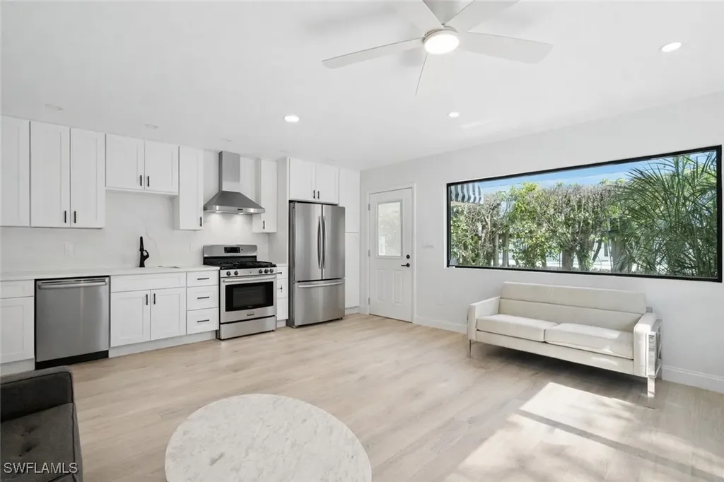 721 9th Street S Naples FL 34102