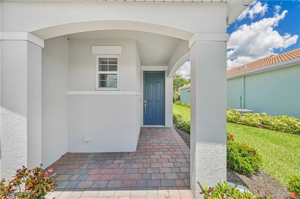 2113 Summersweet Drive Alva FL 33920