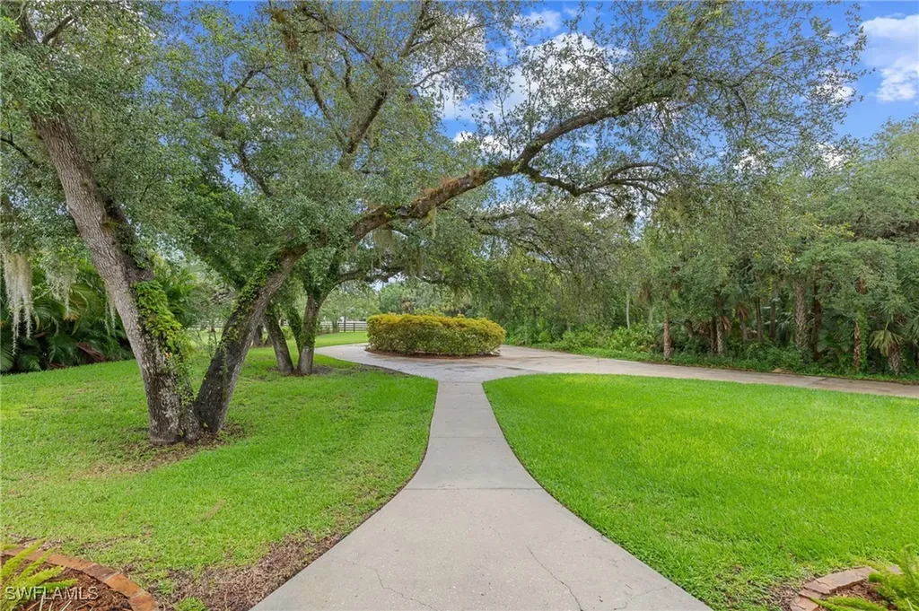 17470 Oak Creek Road Alva FL 33920