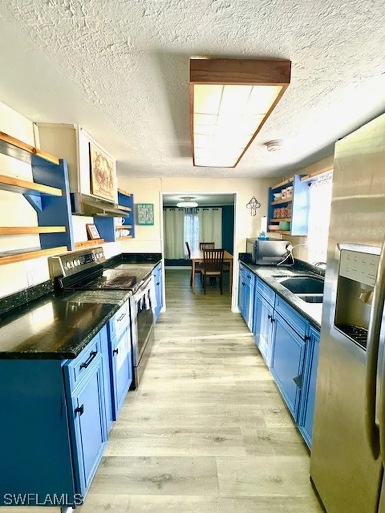 261 Redlin Street North Fort Myers FL 33903