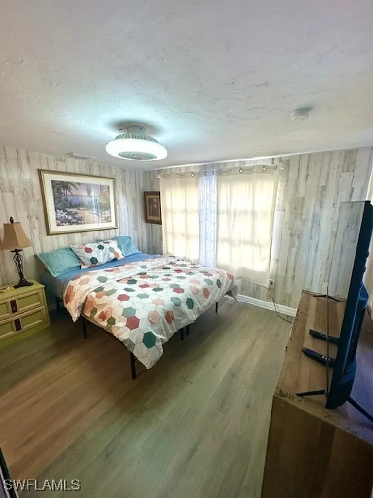 261 Redlin Street North Fort Myers FL 33903