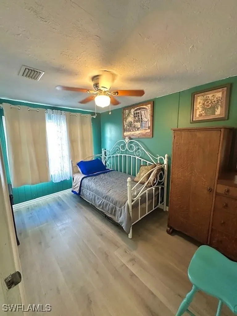 261 Redlin Street North Fort Myers FL 33903
