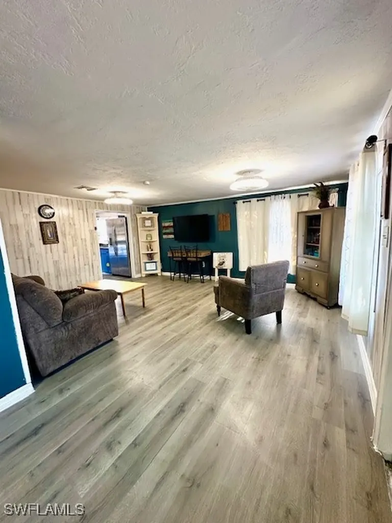 261 Redlin Street North Fort Myers FL 33903