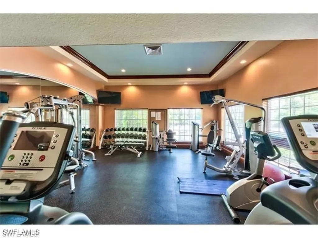 1235 Wildwood Lakes Boulevard Naples FL 34104
