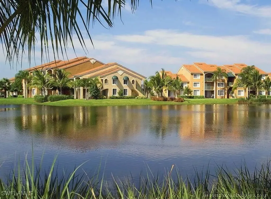1235 Wildwood Lakes Boulevard Naples FL 34104