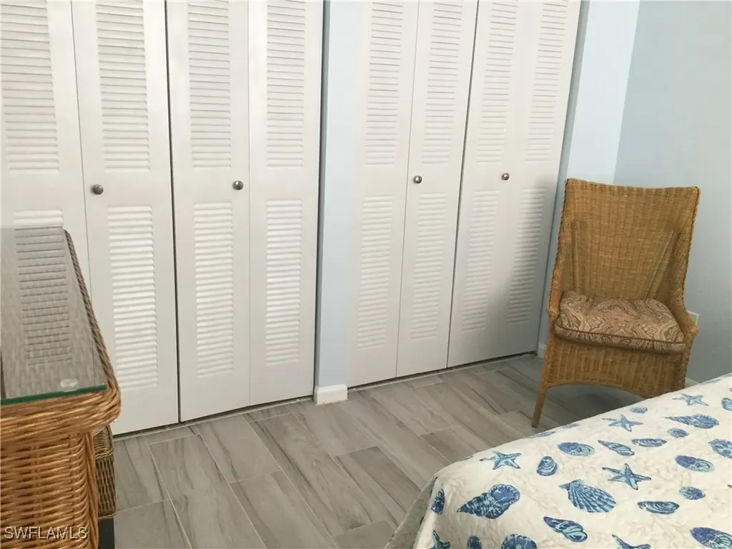 1235 Wildwood Lakes Boulevard Naples FL 34104