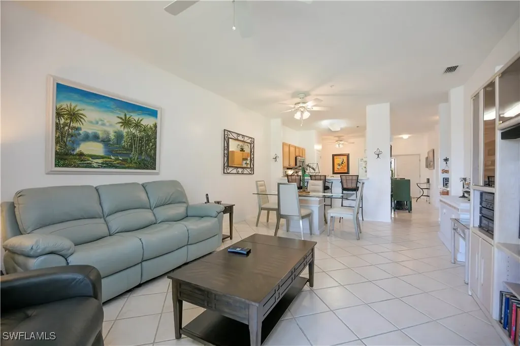 3964 Bishopwood Court E Naples FL 34114