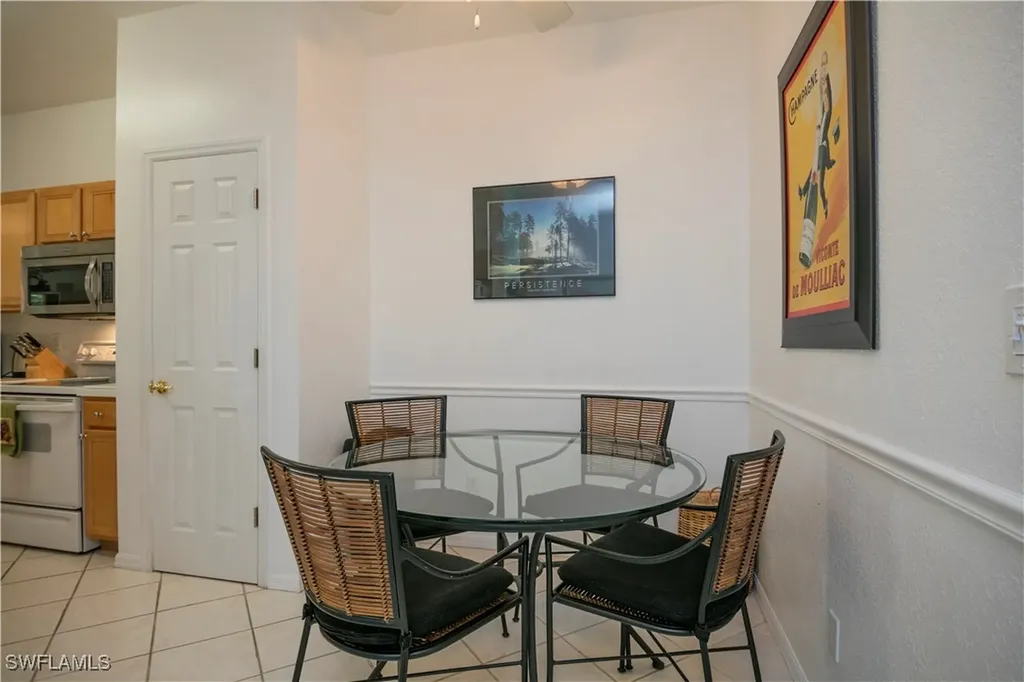 3964 Bishopwood Court E Naples FL 34114