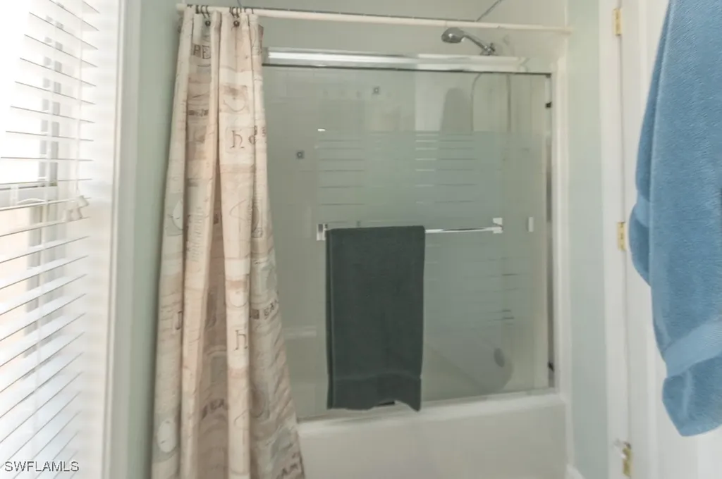 800 New Waterford Drive Naples FL 34104