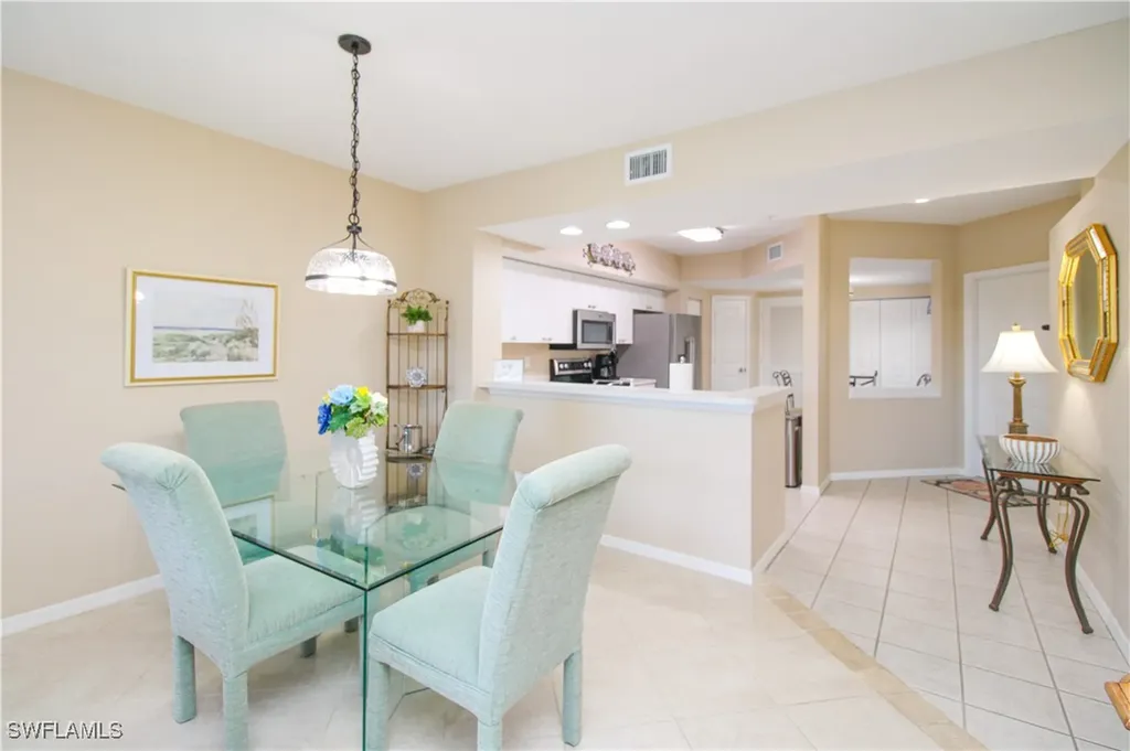 5025 Cedar Springs Drive Naples FL 34110