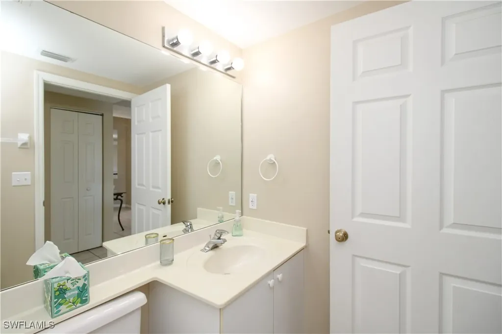 5025 Cedar Springs Drive Naples FL 34110