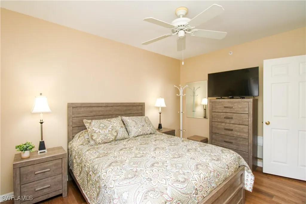 5025 Cedar Springs Drive Naples FL 34110